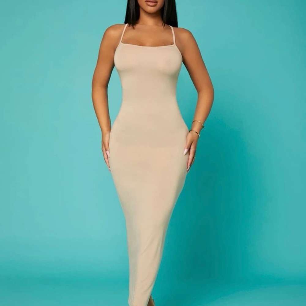 Solid Criss-cross Backless Bodycon Dress